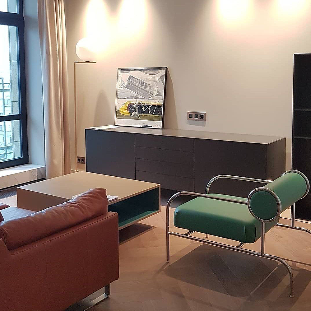 SHIRO KURAMATA Sofa with arms karmstol