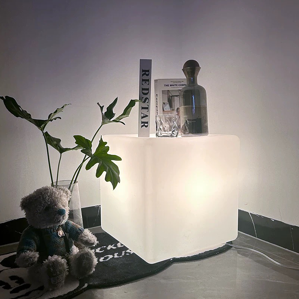 FOREST HILL RGB Color Changing Light Lamp